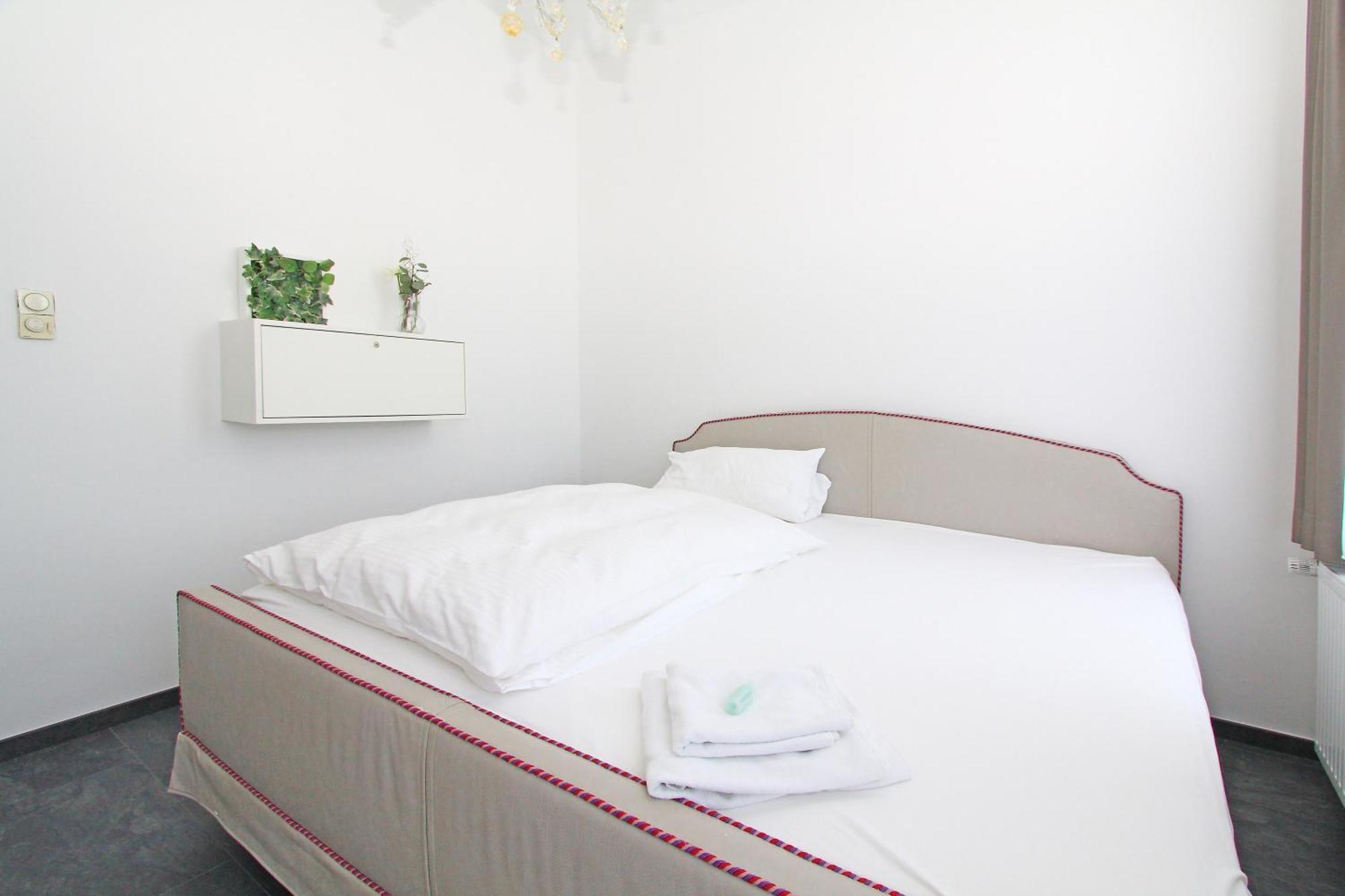 Hotel Mennicken Wurselen Bagian luar foto