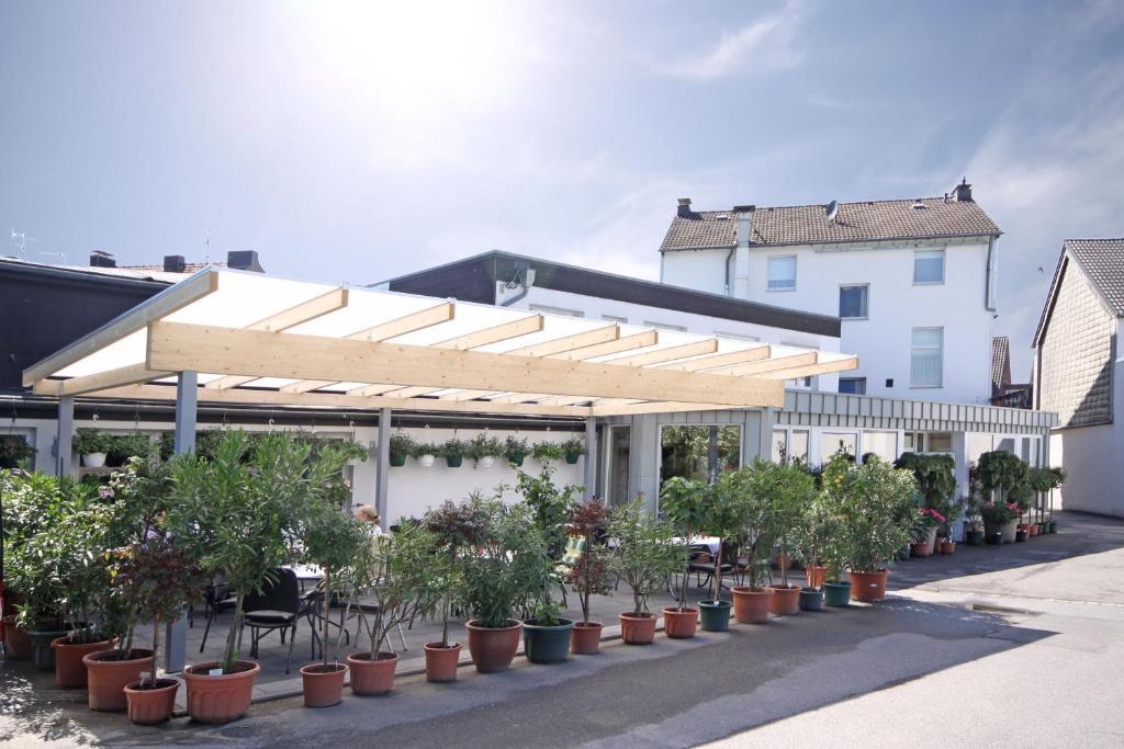 Hotel Mennicken Wurselen Bagian luar foto